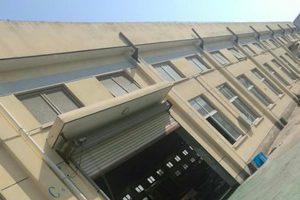 白鹤镇工业区-火车头式3400平厂房-停车位充足-层高5.5米